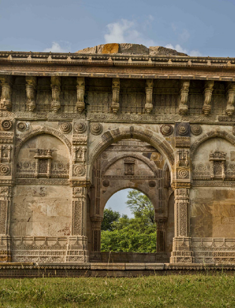 Champaner-Pavagadh Archaeological Park -tourist place
